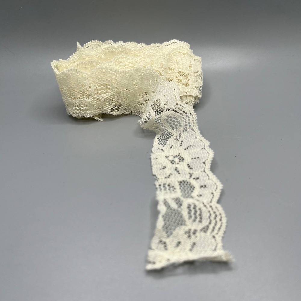 VTG Ivory Lace Trim Scalloped Edge Wedding Bridal DIY Craft  1" x 1 yd‎ 21"
